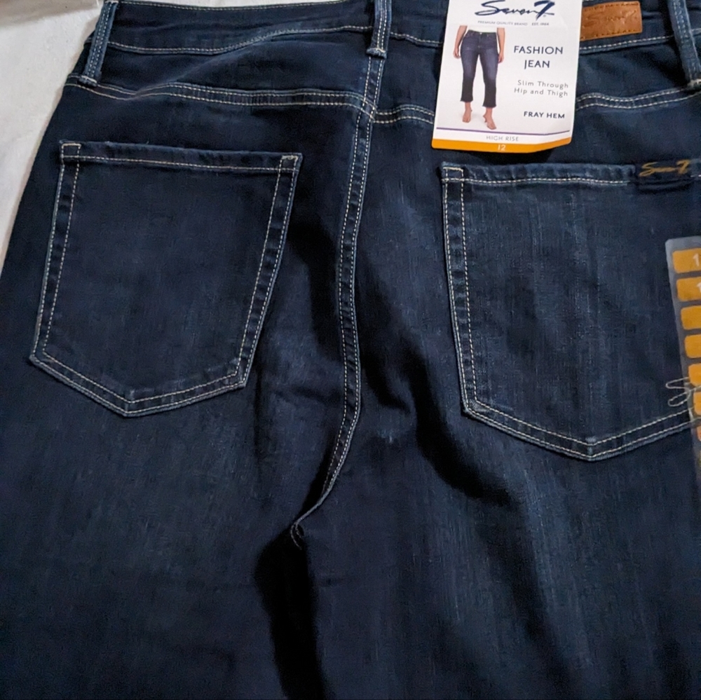 Blue jeans - Picture 6 of 9